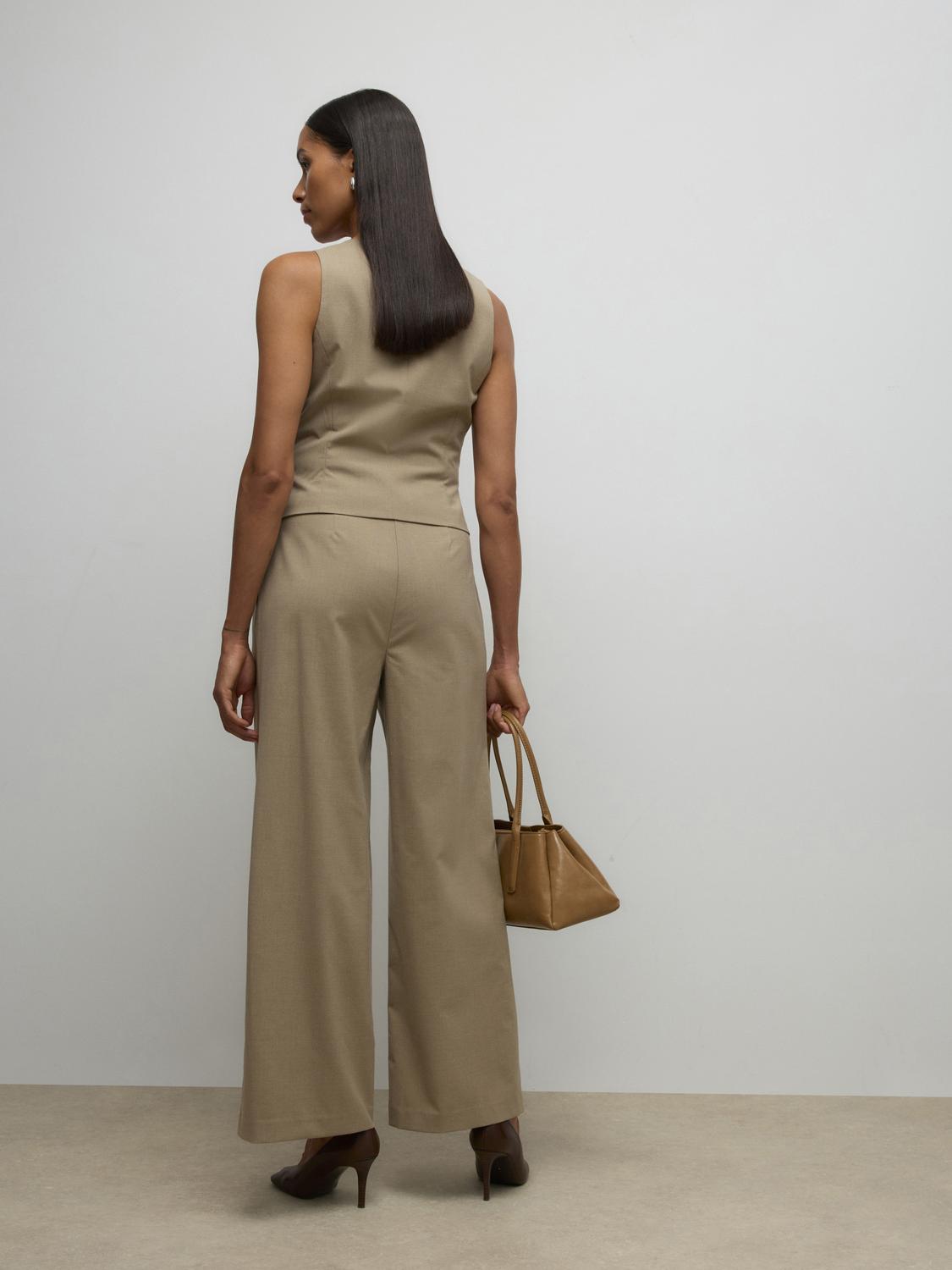 model_shot-back